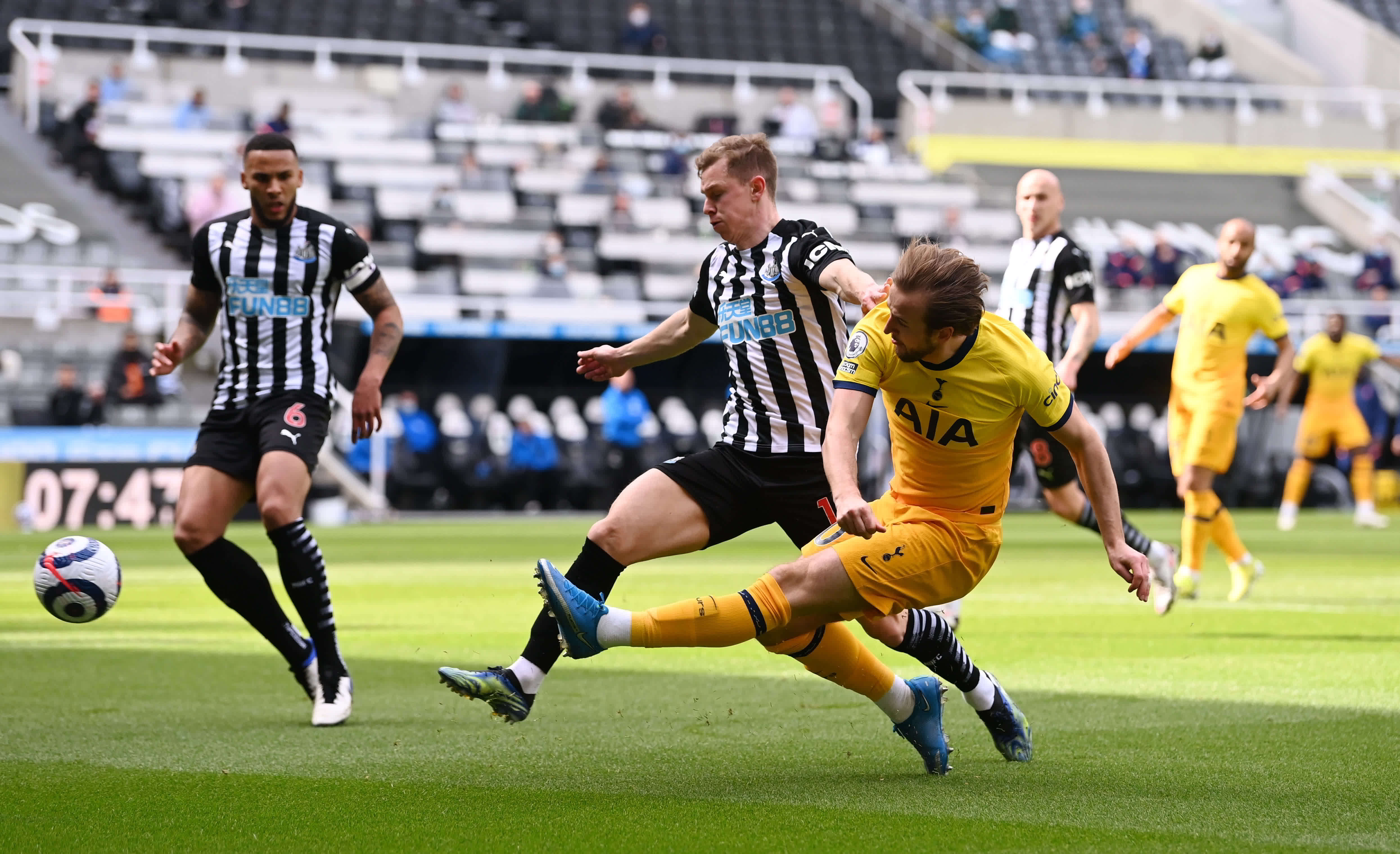 季完成了他 季完成了他